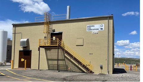 .@ENERGY approved @oklo's safety design strategy for the Oklo Aurora Fuel Fabrication Facility @INL.🙌⚛️ The facility will be used to demonstrate the fuel fabrication process for Oklo’s demo reactor using uranium recovered from INL’s EBR-II reactor fuel. businesswire.com/news/home/2024…