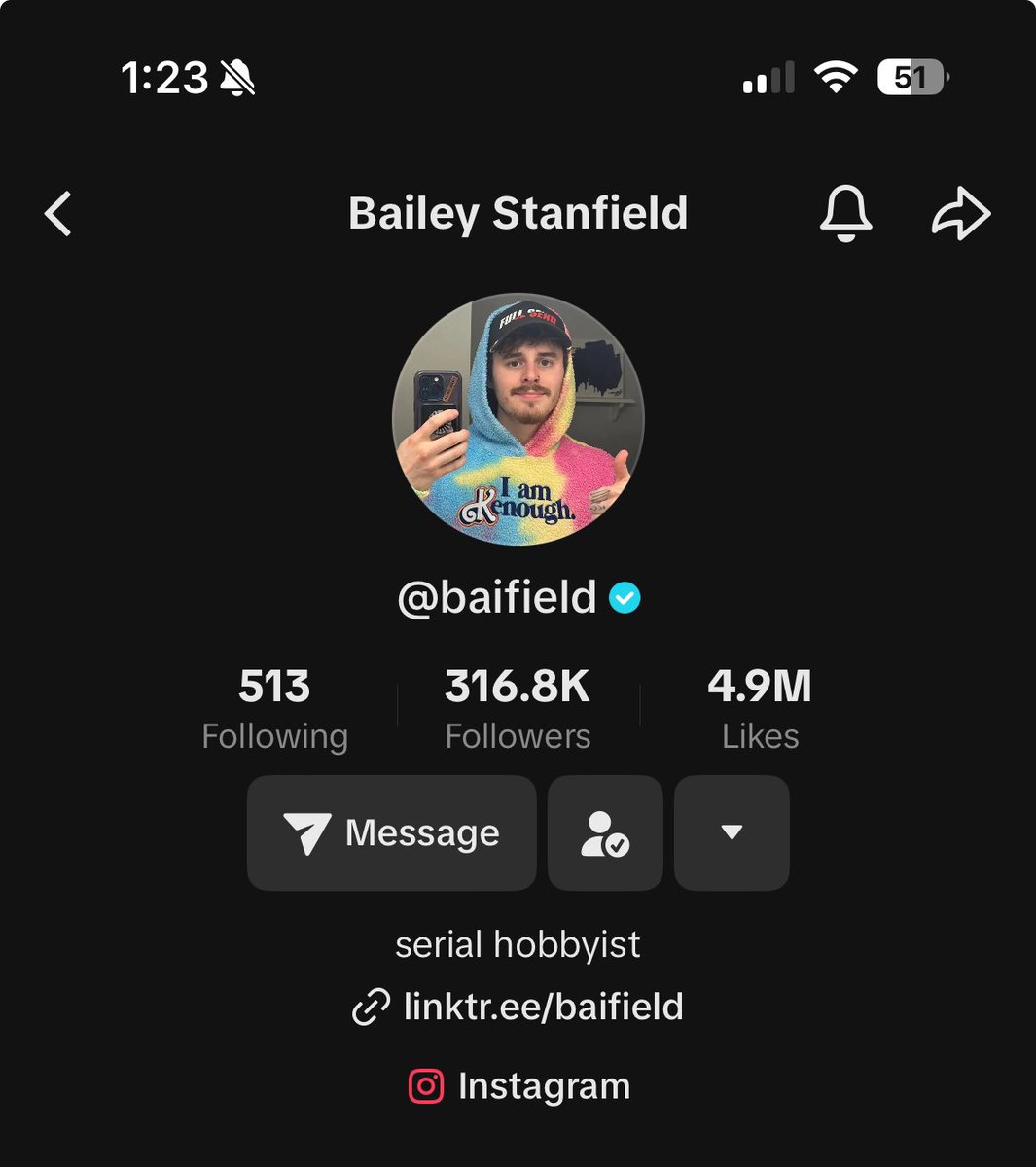 Just got the blue check for MrBeast’s former editor (and winner of the recent “Survive 100 Days Trapped, Win $500,000” video) Congrats Bailey! 🎉