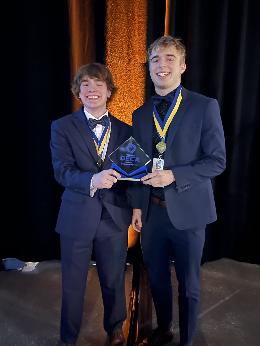 Congratulations @Bailey10Jackson & Logen Oldham for placing 4th at MO DECA State Conference in Sales Project. Now, on to compete at Anaheim, CA at the International Conference. Proud of you both!