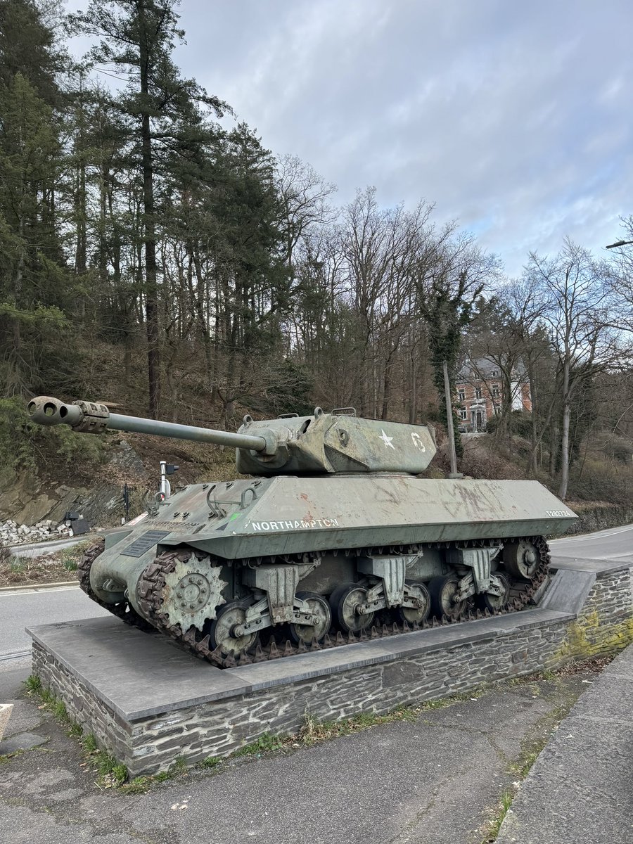 CelineMouchet's tweet photo. weekend of remembrance... Moving... Bastogne... thank you to the Americans in this war #war #bastogne #war2 #usa #gi  #easycompany #hitler https://t.co/1DdRl2TEzX