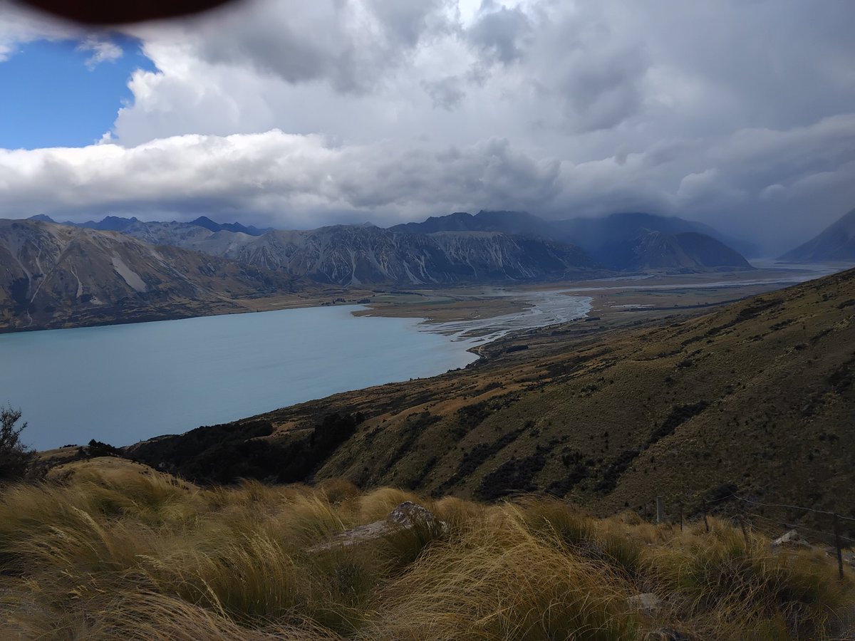Flanagan Pass airstrip looking down on Lake Ohau. Moody day up here but bright and sunny round the corner on the Pukaki Canal