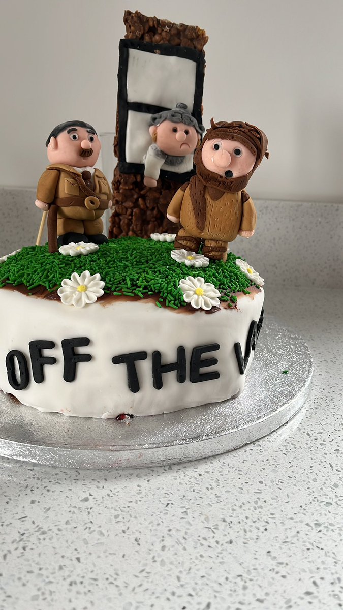 sarah_buttifant's tweet photo. When your daughter requests a Ghosts birthday cake. Think I did well. π Evie whoβs 15 today loves it. @MarthaHD @benwillbond @Lazbotron. #bbcghosts #birthdaycake #westhorsleyplace #offthelawn https://t.co/dhcdThU2z0
