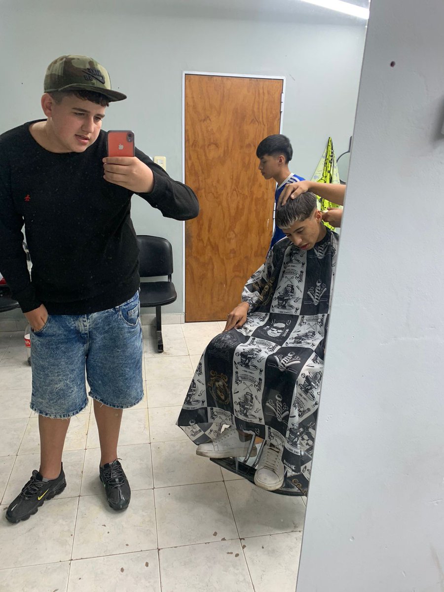 ⚡