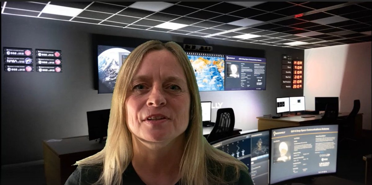 STEMHUB_SE's tweet photo. Today to celebrate #MarsDay24 we was joined by @SpacefundJo for #MoonMars. Discovering how to get to the #moon then how we can reach #mars. 

Great to have over 35,000 children join us today. 

Happy #MarsDay with @ESERO_UK

Space Champion @SpacefundJo at #missioncontrol https://t.co/M7dME6LxL7