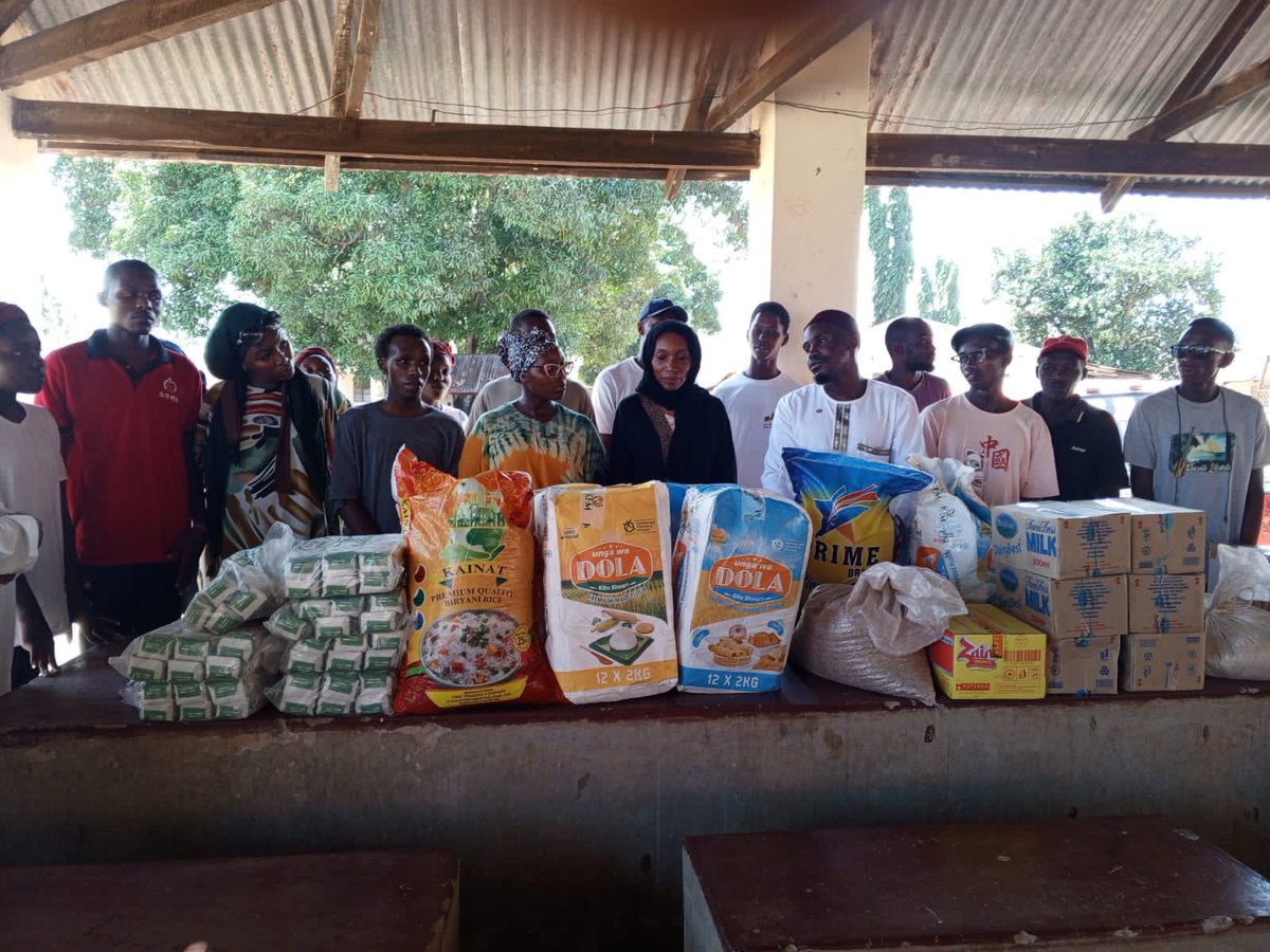 D. Collins Owuor, PhD (@davidcollinso) on Twitter photo Rotary Club of Kilifi <a href="/KilifiRotary/">Rotary Club of Kilifi</a> and friends delivered food items to Chumani Islamic Center and enjoyed a fellowship lunchtime meal with the Muslim brothers and sisters before the start of the holy month of Ramadan. Rotary Club of Kilifi <a href="/KilifiRotary/">Rotary Club of Kilifi</a> and friends delivered food items to Chumani Islamic Center and enjoyed a fellowship lunchtime meal with the Muslim brothers and sisters before the start of the holy month of Ramadan.