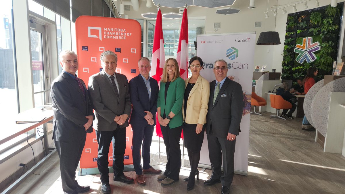 #ICYMI: Collaboration between the #GoC and @mbchambersofcom took centre stage last week when Minister Vandal announced new funding for #Manitoba’s #GreenAdvantage and the SMEs Green Assessment Program ⬇️ canada.ca/en/prairies-ec… #GreenPrairieEconomy