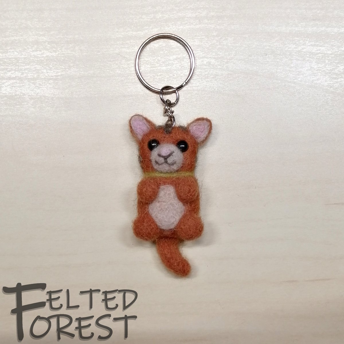 Felted_Forest's tweet photo. Cat pendant🐯

#feltedforest #felting #needlefelting #felted #feltcraft #felt #wool #handmade #cat #tiger #animal #pendant https://t.co/0DfT0xBnyM