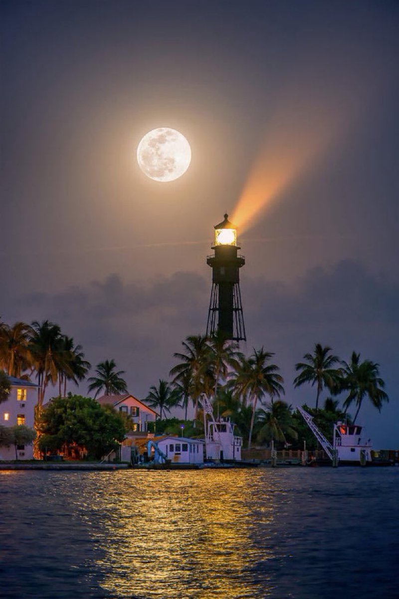 Full Moon over Florida.