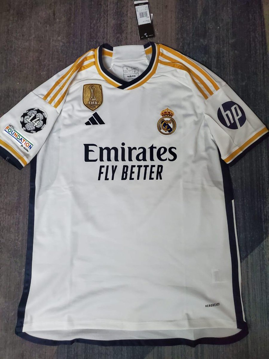 🚨 SORTEO INTERNACIONAL 🚨

Si el Real Madrid se clasifica a cuartos de finales de la Champions, sortearemos esta camiseta de Vinícius Jr entre uno de los que den RT a este tweet y nos sigan a mí y <a href="/CamisetassShop/">Camisetas</a> ⚪

- OPCIONAL: Mencionar a un amigo (doble participación)