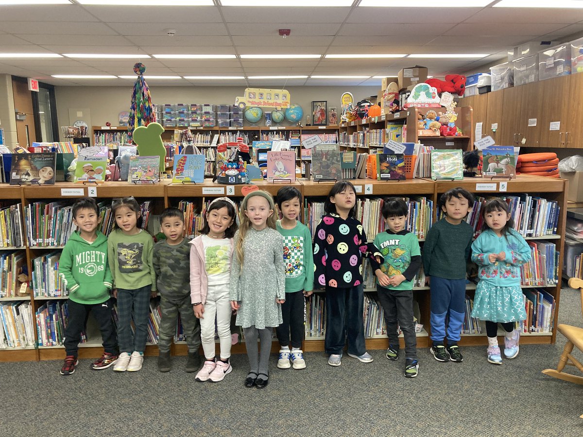DooleySchool54's tweet photo. Day 2 of Respect Week 2024! Way to show up, Dooley Superheroes! 💚

#RespectWeek2024 #ChooseToInclude #WeAre54 #RespectU #DooleyFamily #54AsOne #DooleySuperpowers https://t.co/t9pVQ6rHJy