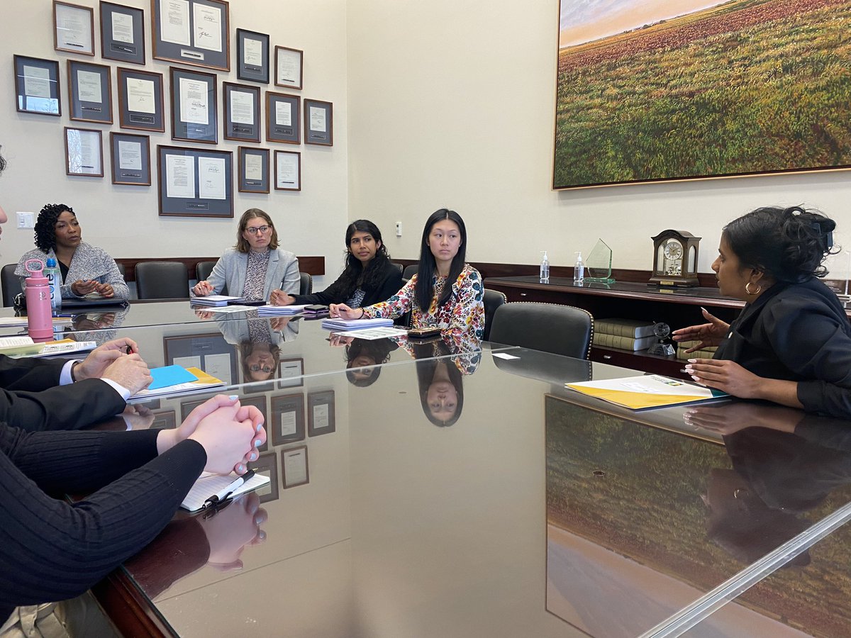 Thank you to @SenatorDurbin’s office for meeting with our #DCStudentSummit leaders! 

We’re so pleased to learn what exciting things the Senate is working on that align with our priorities for #TodaysStudents. @TS_Coalition