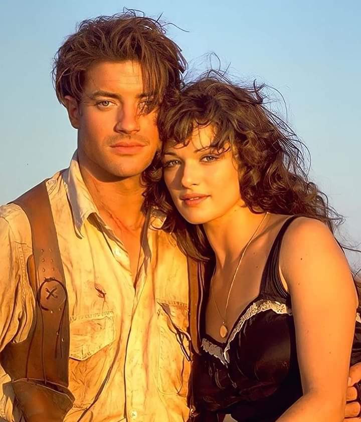 Connortations's tweet photo. ‘The Mummy’ is another bi person’s wet dream! And released in the same year as Cruel Intentions https://t.co/o66jaak6N0