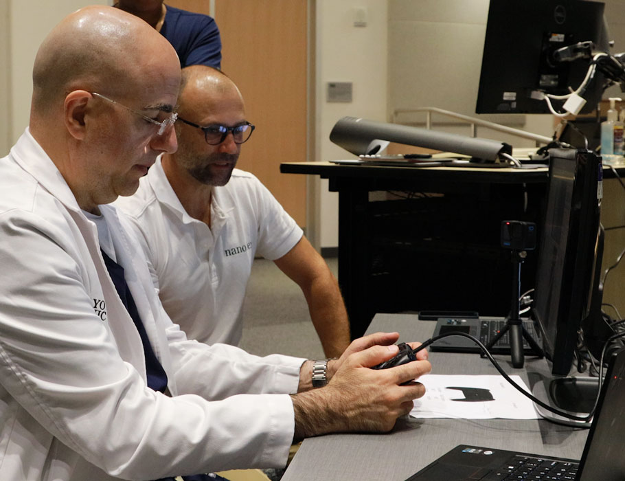 A new Focus by Science #Robotics Chief Scientific Advisor Bradley Nelson and colleagues demonstrates how surgeons in Arizona used remote magnetic navigation to perform a mechanical thrombectomy successfully on a phantom tissue model in Zurich. scim.ag/66I