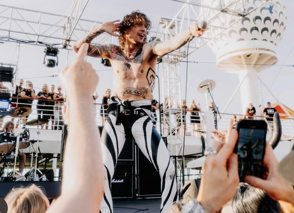 The Darkness tweet media