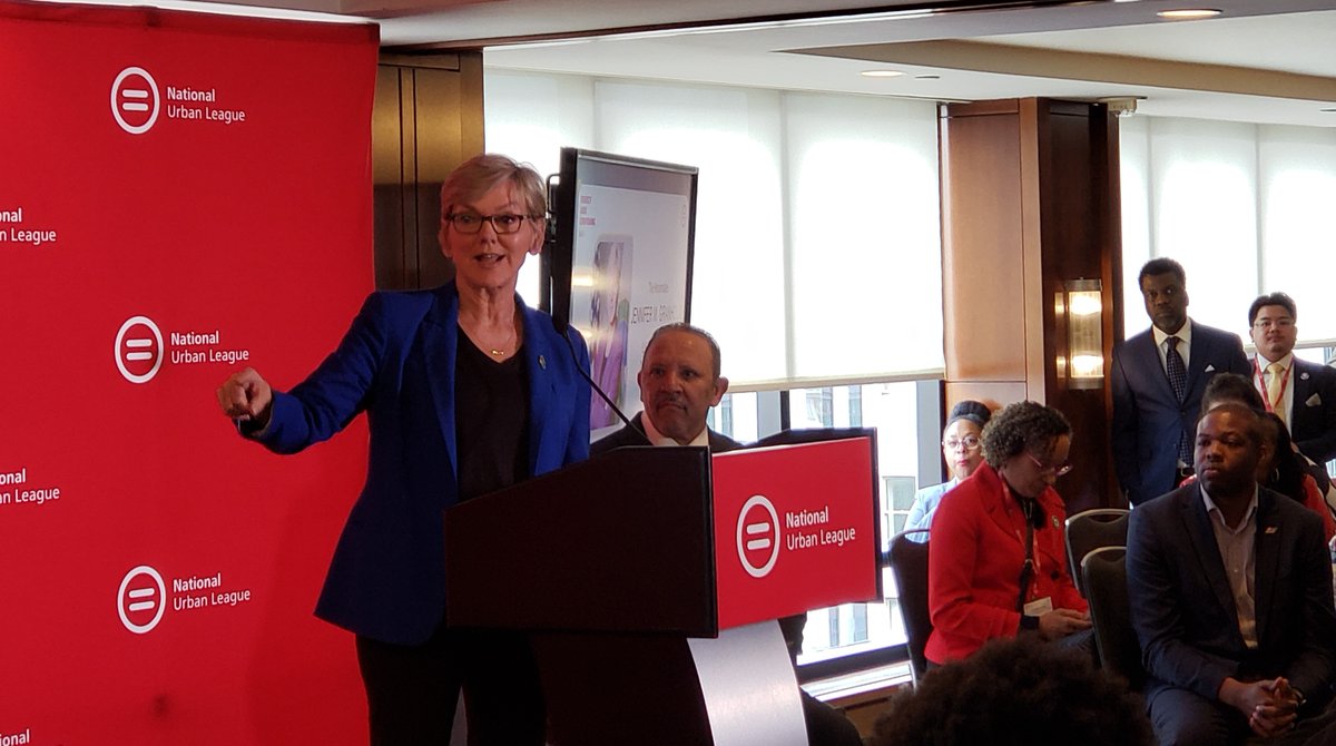 ConstellationEG's tweet image. We joined @NatUrbanLeague at its first Energy Jobs Convening in D.C. this week. Constellation VP Dwayne Pickett introduced @ENERGY’s @SecGranholm and stressed our responsibility to ensure Americans of all backgrounds benefit from the #CleanEnergy transition.