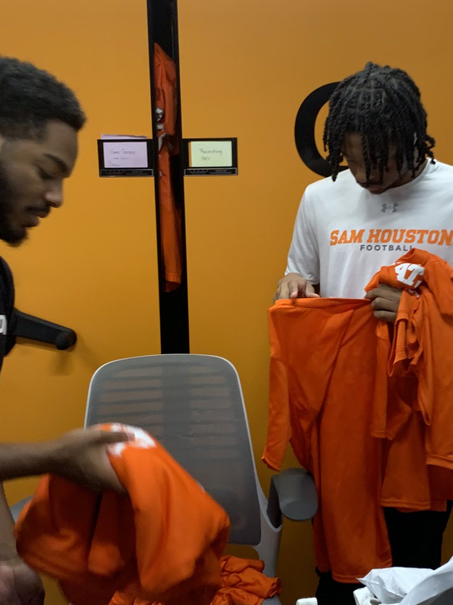 SHSUFootballEQ's tweet image. Getting ready for spring practice! Sam Houston football is almost back.