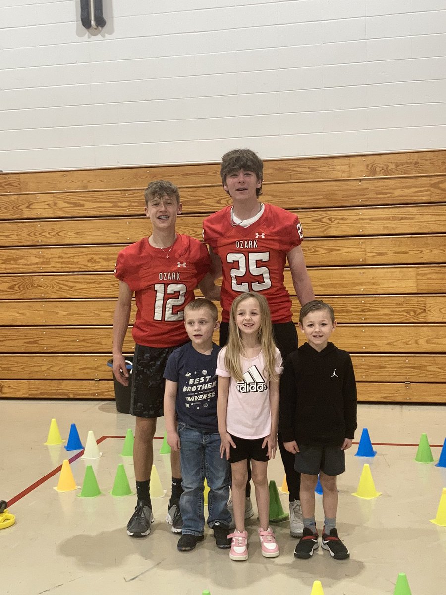 Thank you so much to <a href="/OzarkTigers/">Ozark Schools</a> South Elementary for letting us spend some time with your students today!!! We had a blast reading and doing PE with you all!!!

<a href="/OzarkHS/">Ozark Tigers</a>