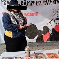 RABA_CGN's tweet photo. 8. März 2024 ist Internationaler Frauen*kampftag . Krisen und Kriege (wie der #Hamaskrieg gegen Jüdinnen:Juden oder der russischen Angriffskrieg gegen die Ukraine) rufen Trittbrettfahrer:innen mit anderem Themenfokus auf den Plan.
#Weltfrauentag #8März #K0803 #Frauenkampftag https://t.co/PU9KhaYSJl