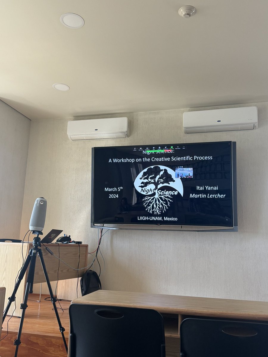 jessigarciapp's tweet image. Today I was at the @nightsciencepod workshop at @LIIGH_UNAM and fell in love with this experience 😻 Thank you @ItaiYanai you are a great speaker and a kind and funny person! Please come back soon 🩷
