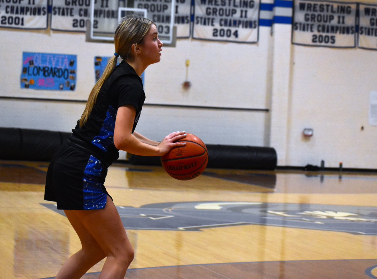Congrats to Gianna Caruso for earning 2nd Team All-League! Happy Birthday G!