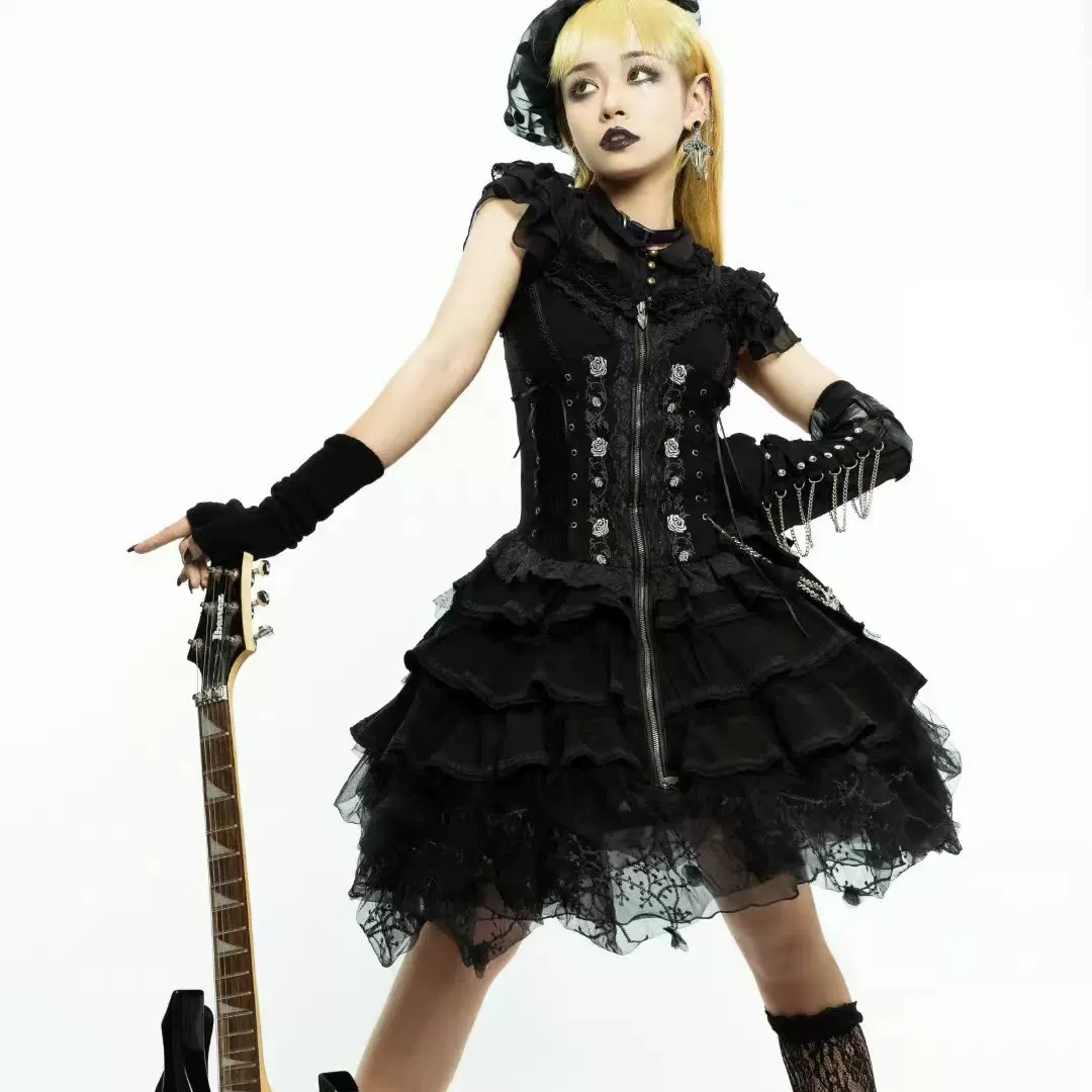 42lolita_'s tweet photo. Unveil your summer charm with our newest arrival: The Cute Girl~Goth Lolita JSK Dress 🌸🖤.
Shopping link: https://t.co/eboJP86grZ
#GothLolita #ChicSummer #ElegantStyle #42lolita https://t.co/vg16zkpVYz