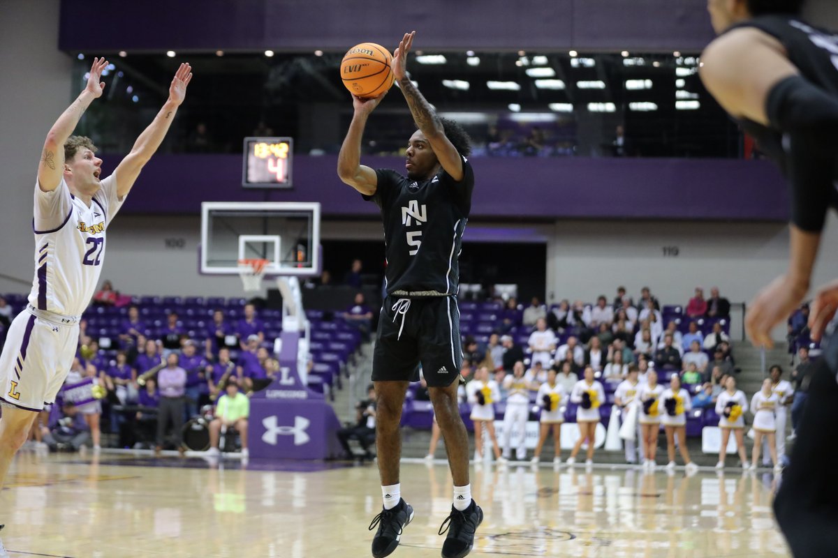 UNA_Basketball's tweet photo. 1H | 7:15 | UNA 31, Lipscomb 19

The Lions are 7-12 behind the arc en route to an early double-digit lead. Dallas Howell, Jacari Lane, Tim Smith Jr. and Detalian Brown have at least one apiece.

#RoarLions 🦁 https://t.co/MCqvb0h7r6