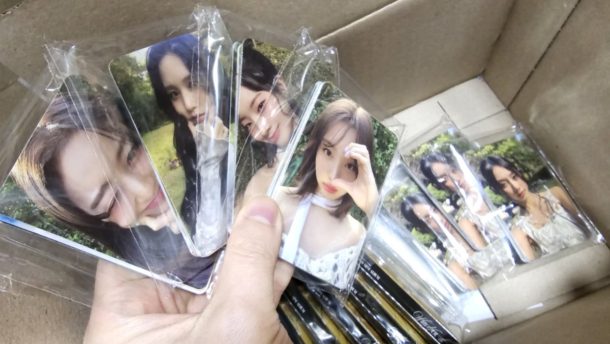 hawcheap_ph's tweet photo. ic interest check twice with youth platform nemo photocards

OT9 concept photocard (200) + 1 special photocard (280) = 480 all in under feta

dop march 10 - will lapag later 1pm! https://t.co/SO0GZGDvr6