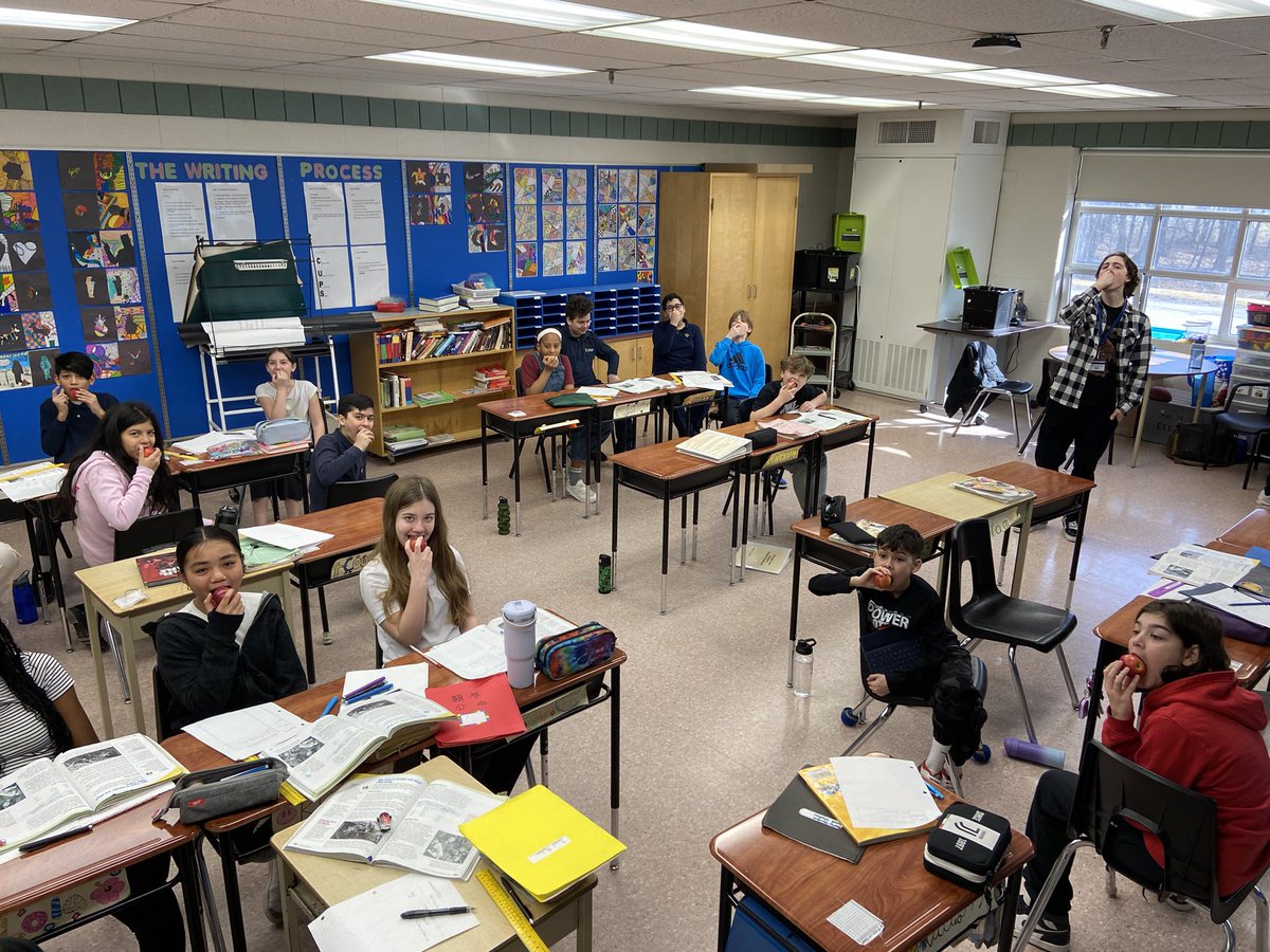 Matt MacDonald (@mrmacdteaches) on Twitter photo The Big Crunch <a href="/stvpces/">St. Vincent de Paul</a> S/O to my student teacher Mr.Lavallee for really selling his bite!! The Big Crunch <a href="/stvpces/">St. Vincent de Paul</a> S/O to my student teacher Mr.Lavallee for really selling his bite!!