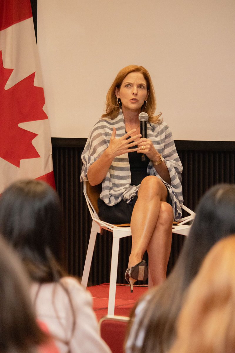 🚨1 de cada 3 mujeres en el 🌎 sufre de violencia.

Todas las 👩 tienen derecho a buscar un futuro libre de violencia, coerción y abuso, tanto en las calles como en espacios digitales🛜. Junto a la <a href="/EmbCanMexico/">Canadá en México</a> discutimos acciones para prevenir y erradicar estas acciones.