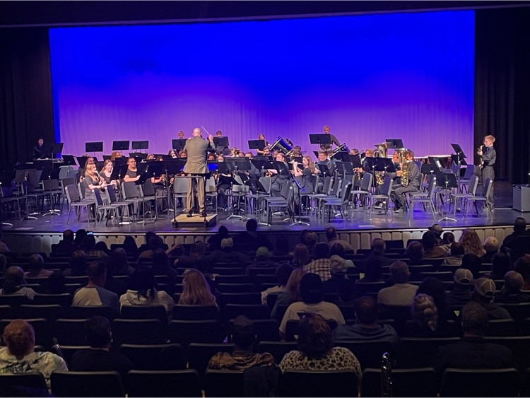 Jefferson_RVII's tweet photo. Great evening with Bandemonium at the JHS PAC tonight. All grades 6-12 performed. Mr. Sikes stressed the opportunity for siblings to play together on the same stage together. Wonderful evening for the district! https://t.co/DmSxbFAqzh