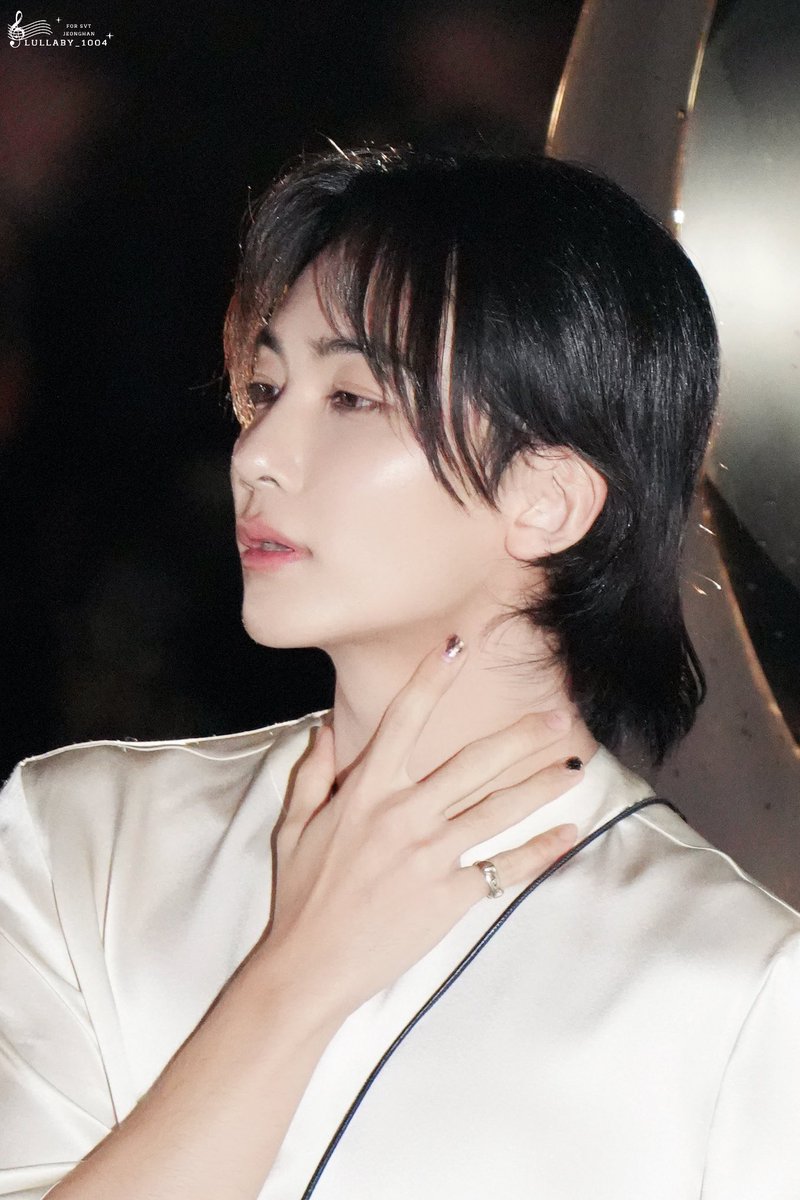 디올생로랑 얼굴합볼사람