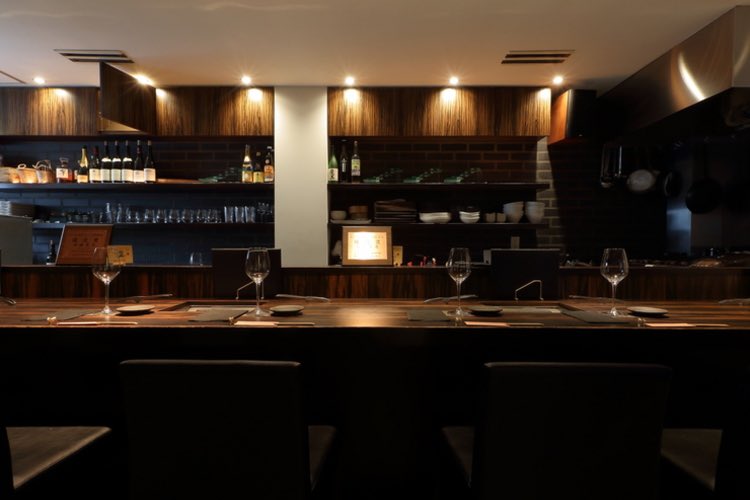 sakaimasaru0207's tweet photo. 牛だし茶漬け
〆のご飯で1番人気メニュー
神戸牛がのった熱々ご飯に
お茶漬け用に開発された自家製ダシを
かけて食べていただきます
自家製ダシは2日間じっくりと
お肉、野菜をコトコト炊いて
他店では食べることが出来ない
当店オリジナルのお茶漬けです😆
#availableinenglish https://t.co/ubsFPyIYBj