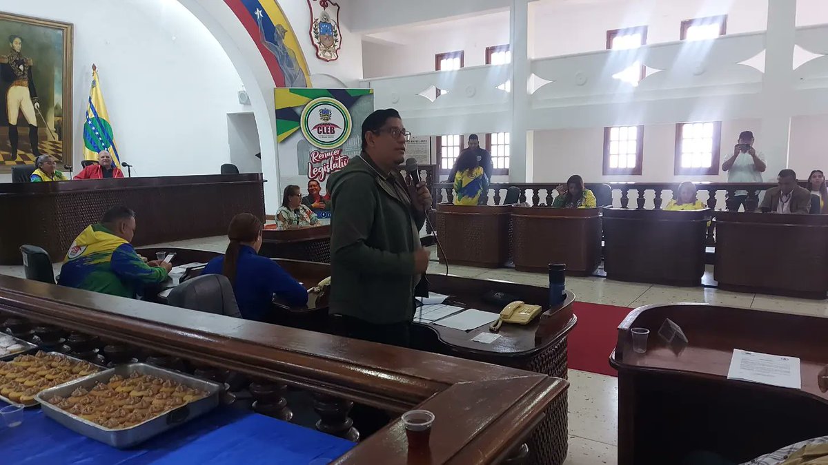 Este martes #05mar, con respaldo de nuestro Presidente Nicolás Maduro, el equipo gerencial de CVG Fundeporte, visita el Municipio Angostura del Orinoco para acompañar al Consejo Legislativo del Estado Bolívar CLEB, a la aprobación de la Ley de actividad física y deporte.