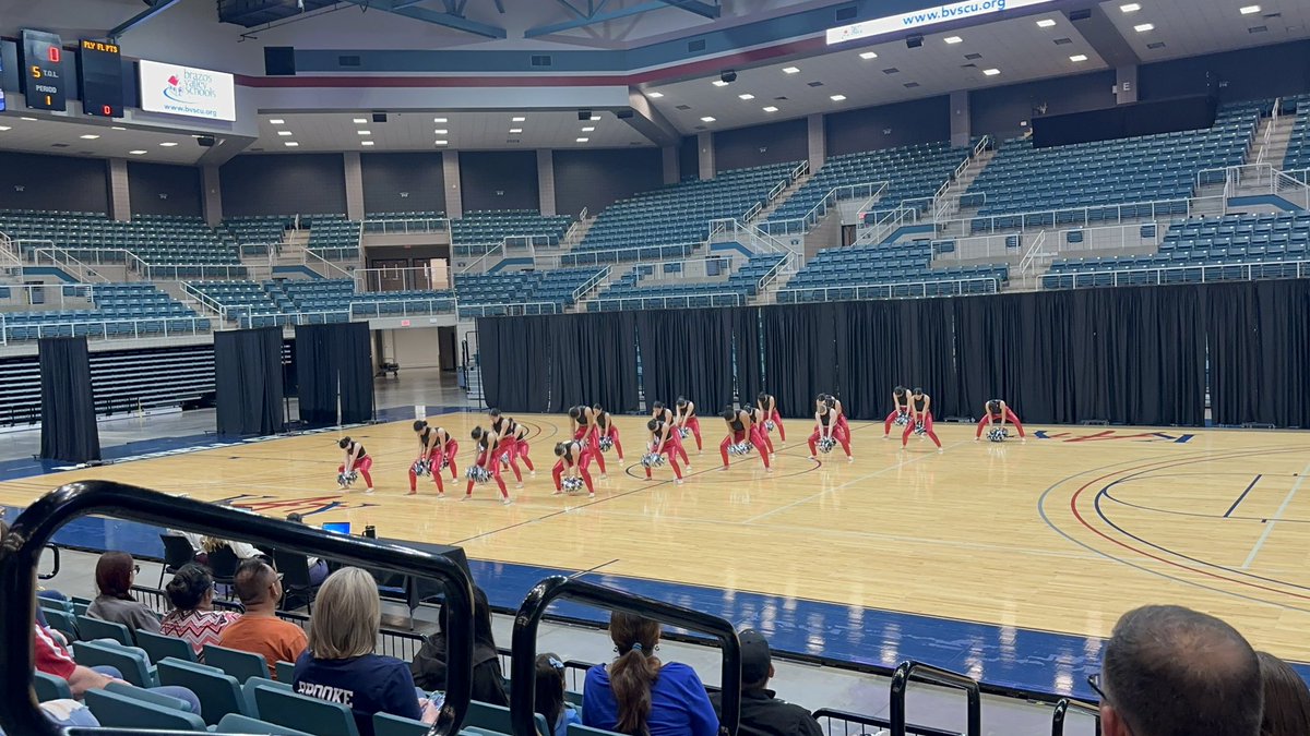 Lauren Garner (@laurenrgarner) on Twitter photo Fun night watching the <a href="/MCHSMartinettes/">MCHS Martinettes</a> perform! #rpnd Fun night watching the <a href="/MCHSMartinettes/">MCHS Martinettes</a> perform! #rpnd