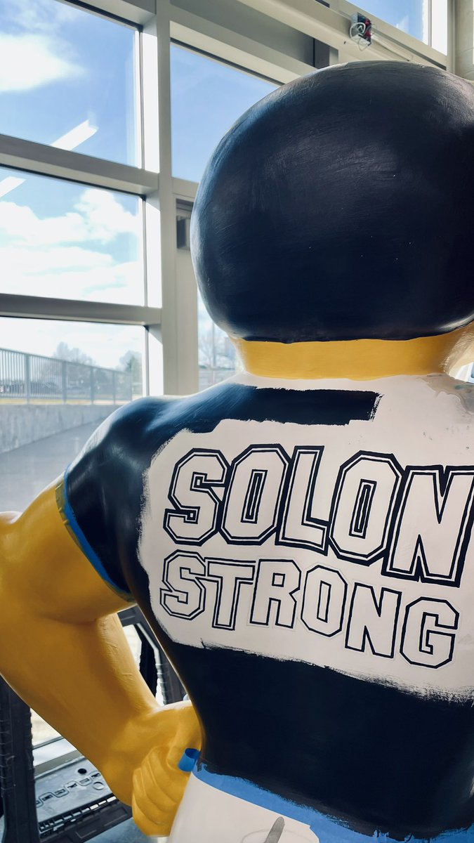 🖤💛🖤💛🖤🧡🖤🧡
#HerkyOnParade #SolonStrong #TheArtsMatter