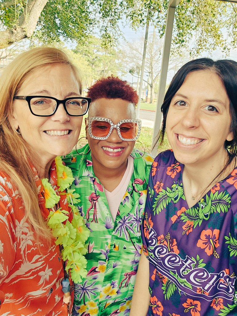 Day 2 of #ReadAcrossAmericaWeek <a href="/CFISDLieder/">Lieder Elementary</a> gotta rep the <a href="/astros/">Houston Astros</a> and <a href="/Skeeters_SL/">Sugar Land Skeeters</a> anytime we can!