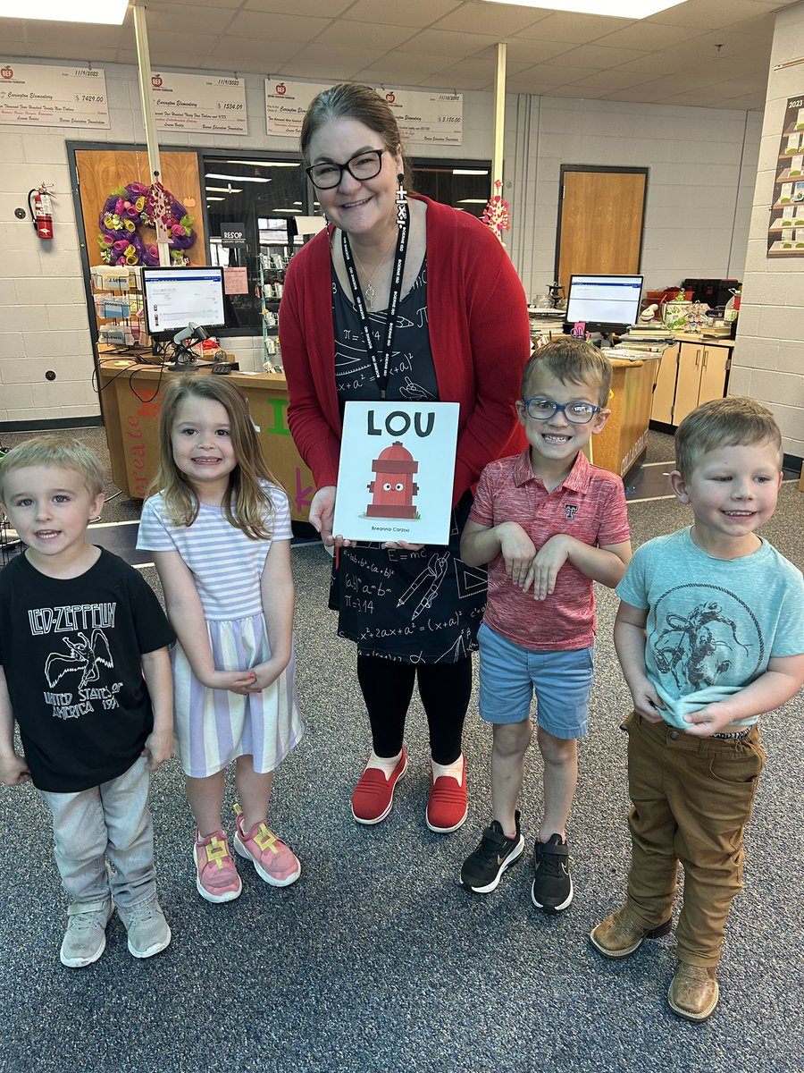 Thanks Amanda Pelletier and Bret Bunker for helping us celebrate Read Across America Week!! Come back anytime!!!! <a href="/CuringtonElem/">Curington Elementary School</a> <a href="/BoerneISD/">Boerne ISD</a> <a href="/BisdSocial/">BISDSocialStudies</a> <a href="/BISDMath/">BISD Mathematics</a> <a href="/Novel_Effect/">Novel Effect 📚🎶</a> #Curingtononeteamonegoal #ReadAcrossAmericaWeek