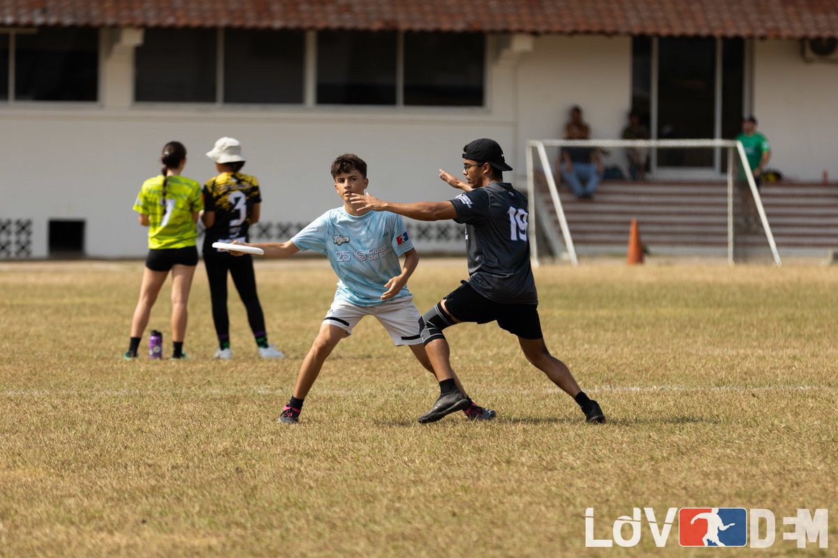 panamaultimate's tweet photo. ¡El Ultimate panameño tiene mucho talento joven! Estos jugadores nos regalaran Ultimate por muchos años✨ y a todos los puedes ver en acción en la Liga de Verano de Ultimate de @CiudaddelSaber https://t.co/y4b75Gbet6