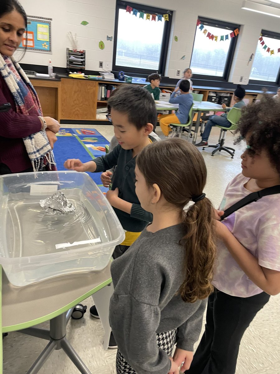 Mrs. Easteadt tweet media