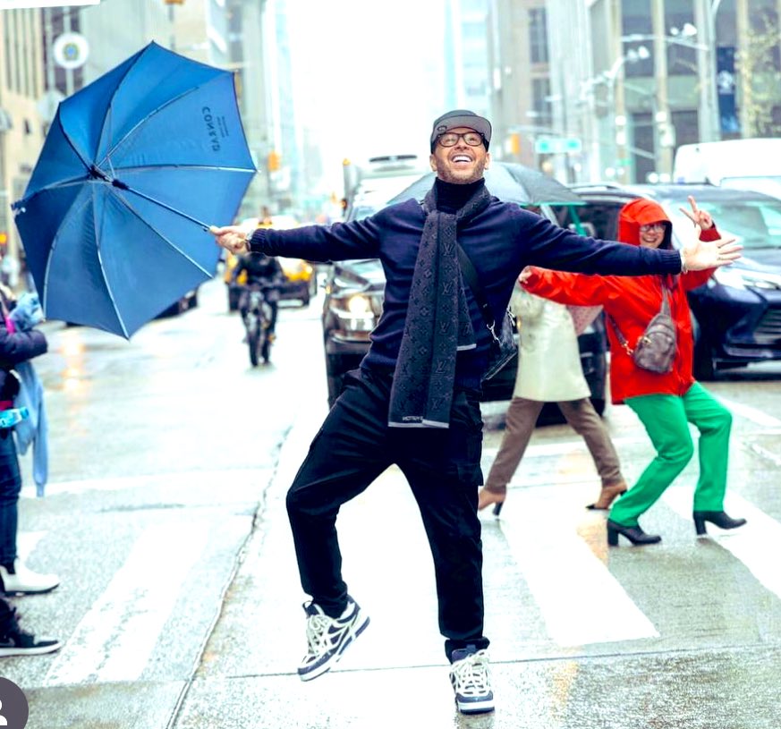Dancing 🕺🏼 in the rain ☔️ no one is more grateful 🥹🧡
📸: jpphotography09