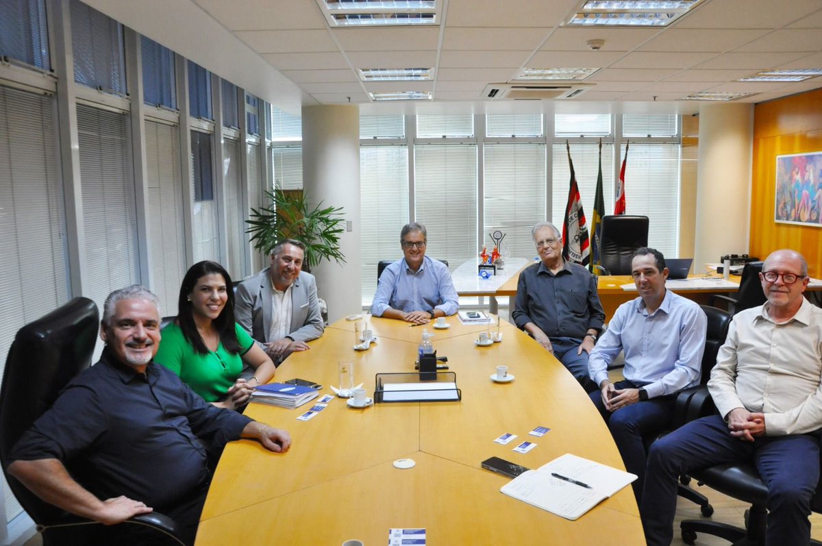 fipecafi's tweet photo. Ontem (04/03/24), ocorreu a visita institucional da Diretoria Executiva da FIPECAFI ao Presidente do Conselho Regional de Contabilidade do Estado de São Paulo (CRCSP) - Oficial.
#CRCSP #FIPECAFI #parceria #contabilidade #profissional https://t.co/UrIwRRNmSR