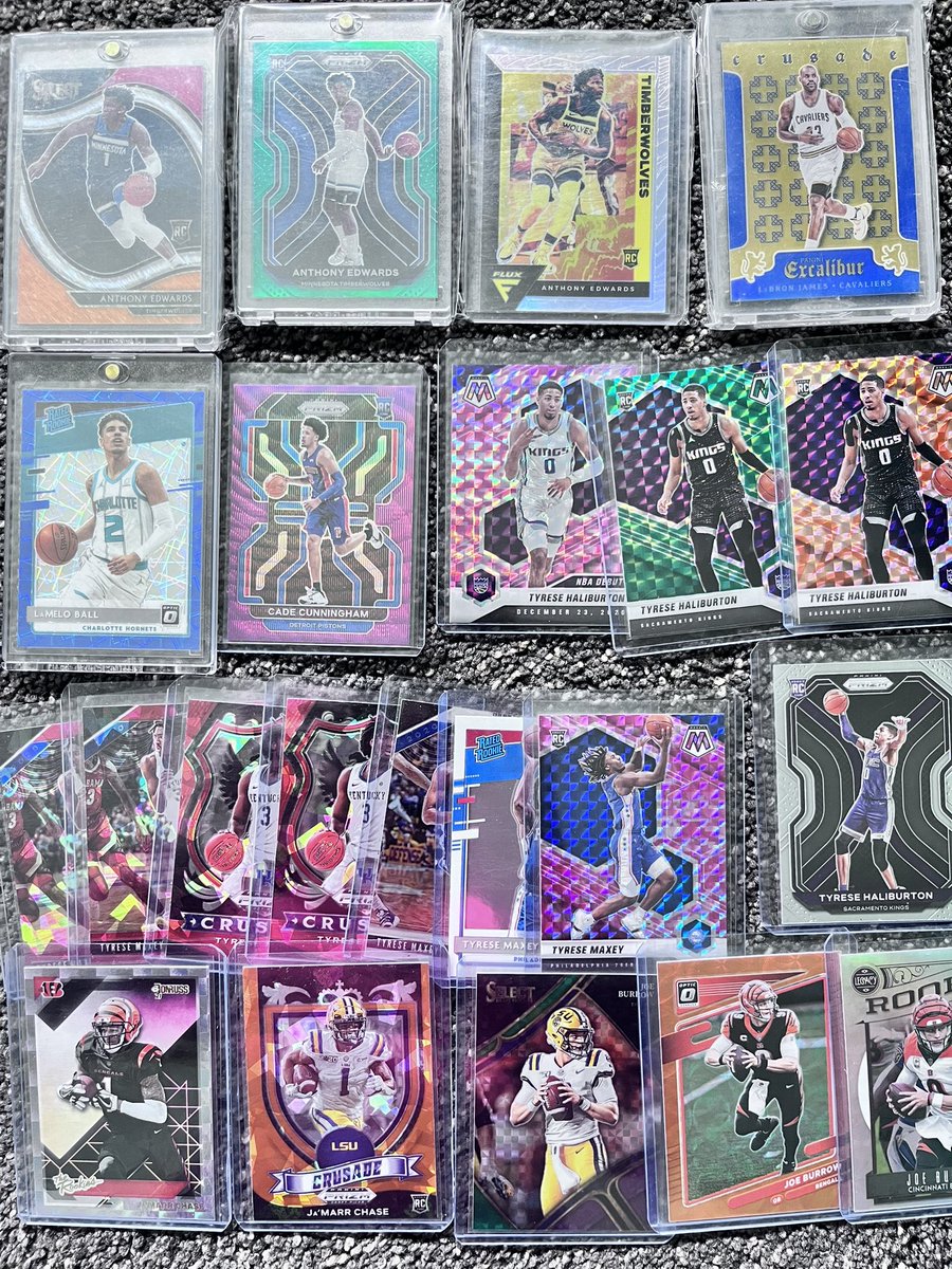 22Garrettmiller's tweet photo. Cards all for sale, RTs appreciated,thanks again ,car repairs so some will have to go offers appreciated also @zack0978 https://t.co/FbTnUpgTGs