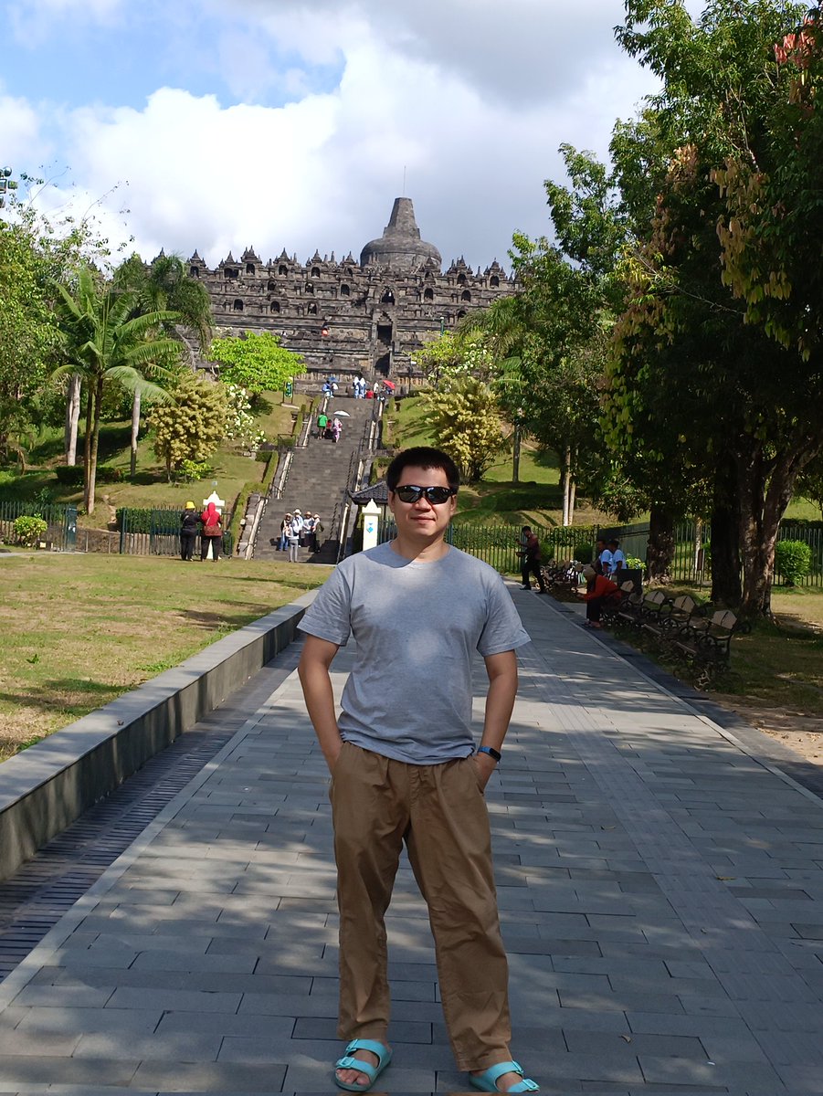 HM_Warren's tweet image. 