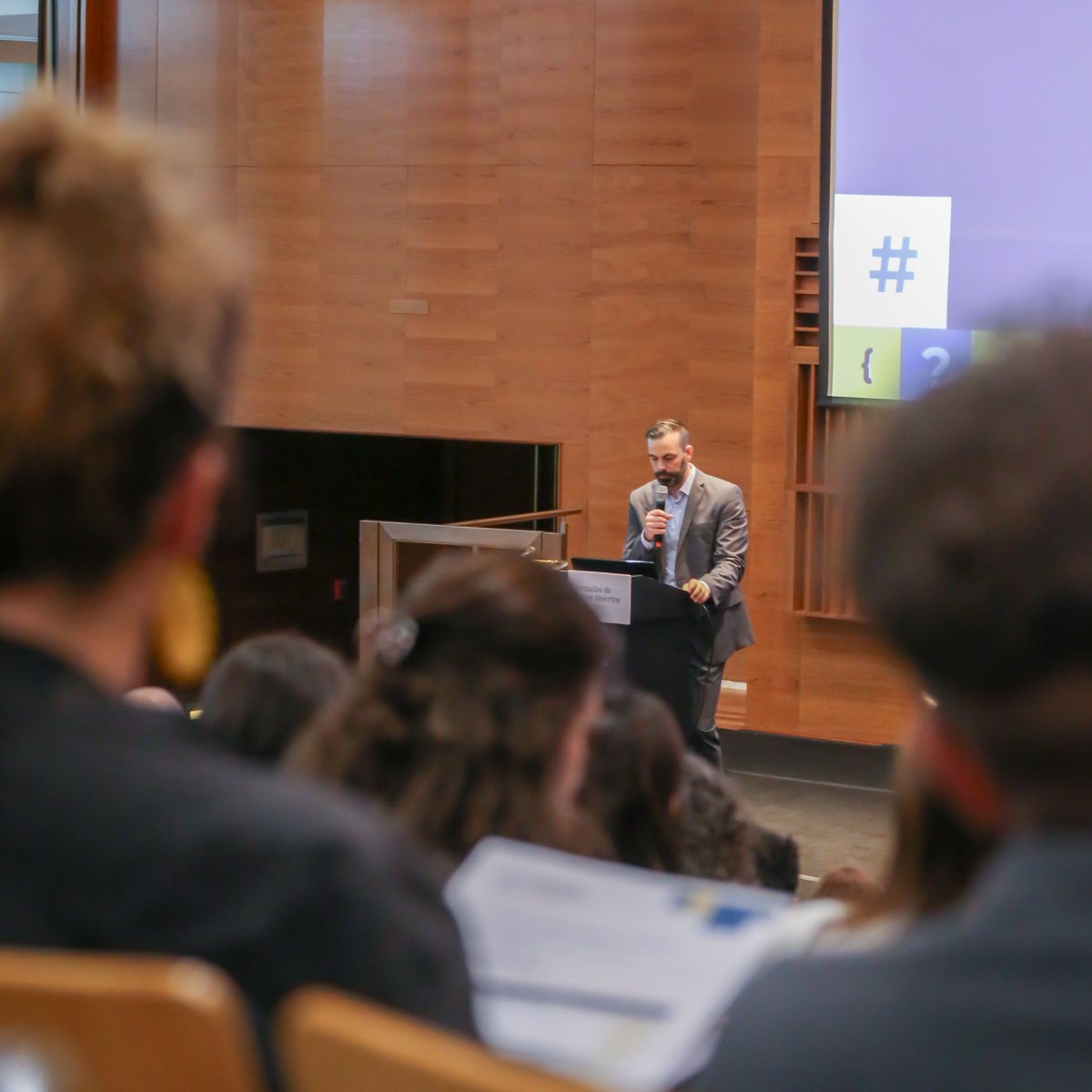 innovacionar's tweet image. 💪📊Primer día de la #JornadaDeDatosAbiertos. 

🗨️Conversamos sobre la importancia de abrir datos para mejorar servicios e incorporar al sector privado.

👨‍💼Mañana continuamos con talleres para el ámbito gubernamental.

#OpenDataDay 🌐📊