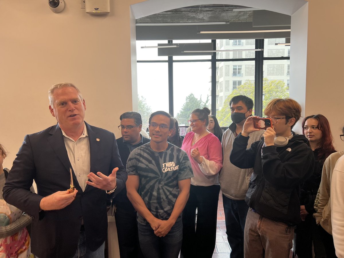 IHberkeley_ED's tweet photo. Welcome to @ihouseberkeley and edmonds Cafe, Third Culture Bakery. The mochi donuts and muffins are a big hit and a proud addition to our lineup!
#thirdculture #edmondsberkeley https://t.co/NRkUryuh7D