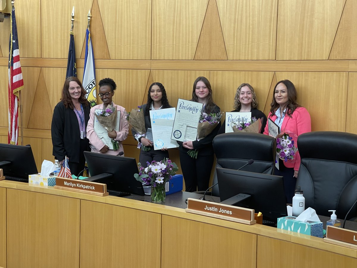 ClarkCountySch's tweet photo. Congratulations to RoAnn Triana, who was recognized by Commissioner Kirkpatrick during #WomensHistoryMonth for her contributions to equity in education. https://t.co/O0rTOsIjoK