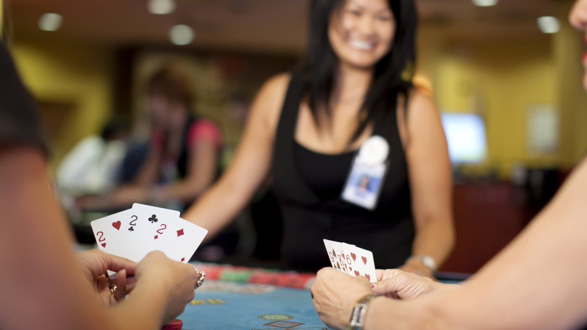 ComphiesTees's tweet image. #Personalfinance #Personalinvesting #Personalsaving In poker, risk is the 'name of the game,' pro player says. How that applies to women and investing cnbc.com/2024/03/05/how…