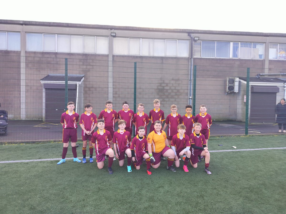 Ard mholadh dár fhoireann peile! The boys had a great victory in the first round of the Pegasus Cup against a gallant Scoil Aoife! Great skill, attitude and sportsmanship! <a href="/ERSTIRELAND/">ERST</a> <a href="/faischools/">FAI Schools</a> <a href="/DCUCMS/">DCU Changemaker Schools Network (DCU CSN)</a>