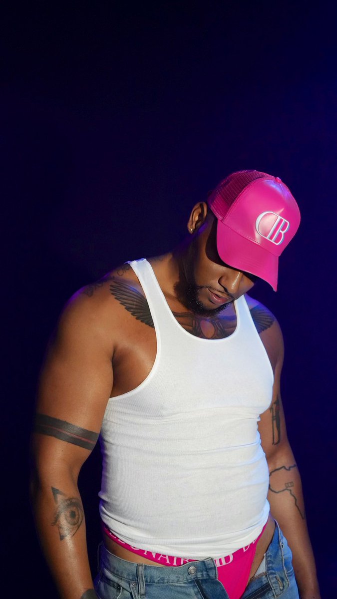 How can you give me the love I need with your broken heart!? 💔

<a href="/DebonairMen_/">Debonair Men</a>