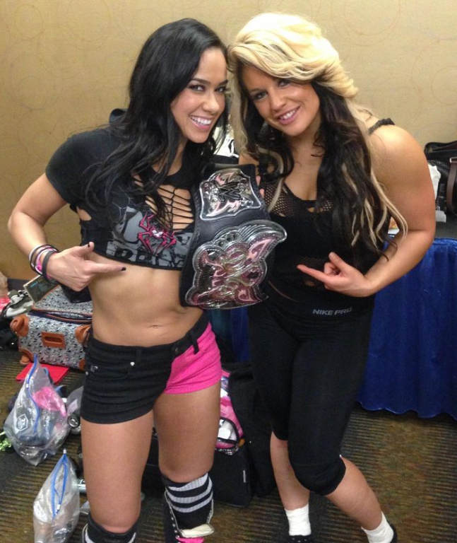 TheEWZine's tweet photo. Give us #ChickBusters @TheAJMendez @CelesteBonin VS #KabukiWArriors @WWEAsuka @KAIRI_official !!!
#WWE #WomensTagTitles https://t.co/FAipYPEnjJ